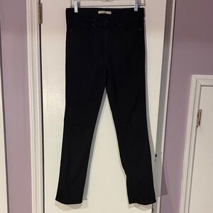 Levi's Women's Black Straight Leg Jeans